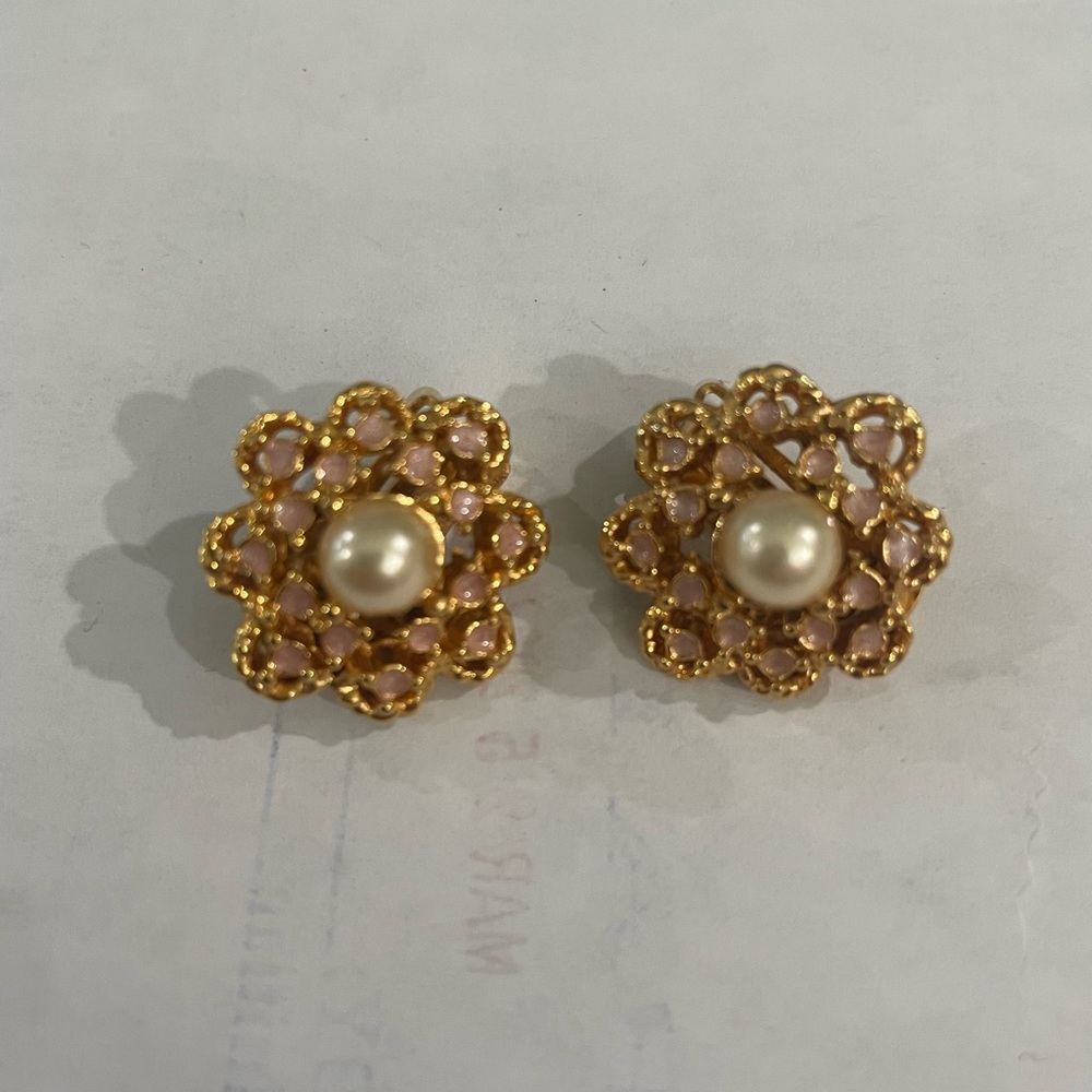 Vintage Clip on earrings